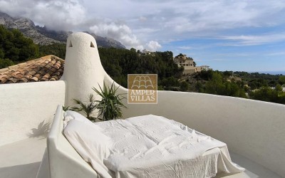  Fantástica villa con vistas panorámicas al mar.